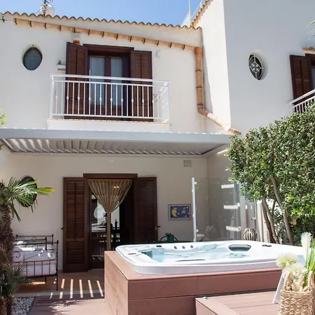 Holiday home Anemos - Luna